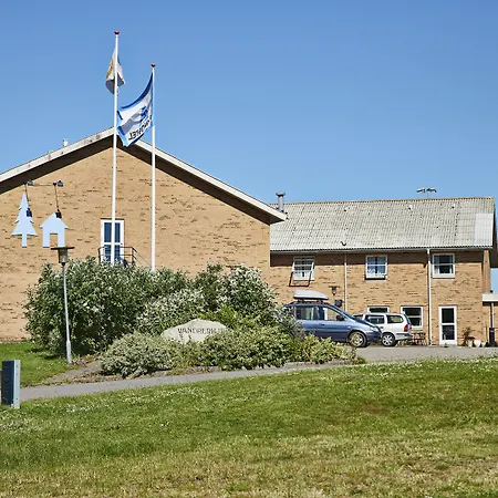 Zoo Hostel